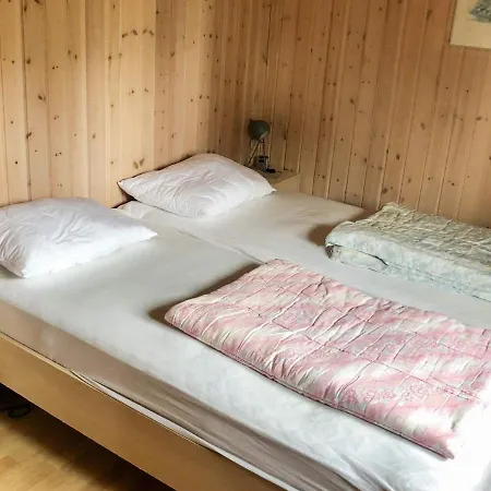 6 Person Holiday In *