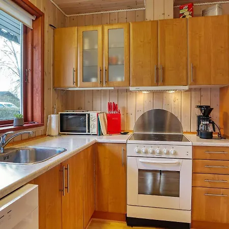 6 Person Holiday In Nakskov